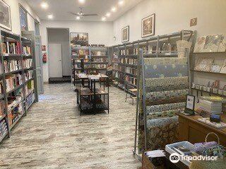 Secret Kingdoms English Bookstore