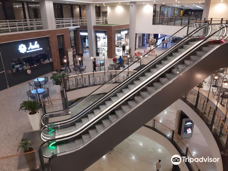 La Farga Centro Comercial