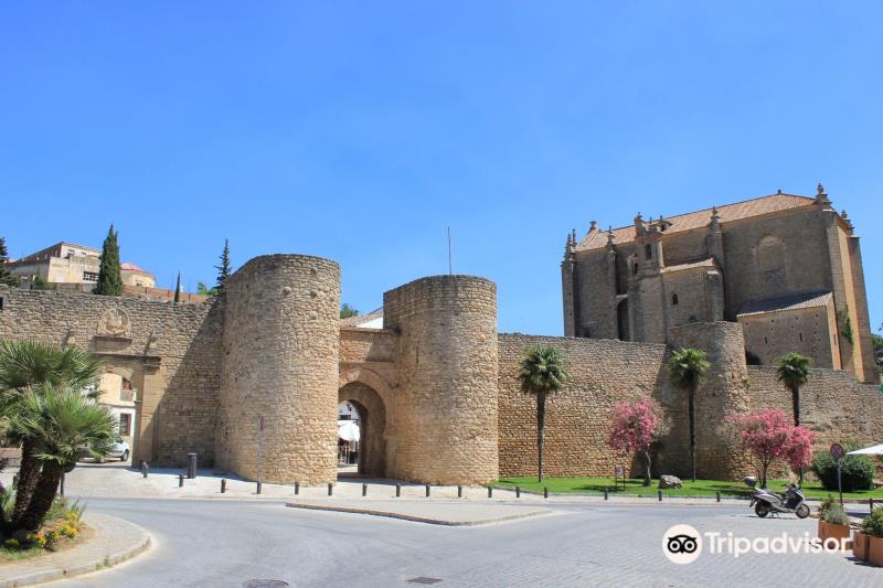 Puerta de Almocabar