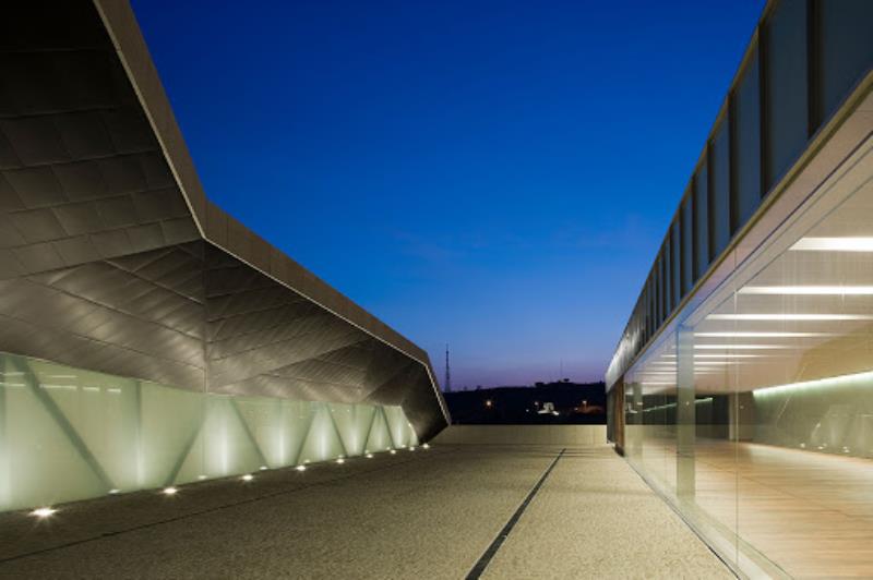 Centro de Exposiciones y Congresos Lienzo Norte