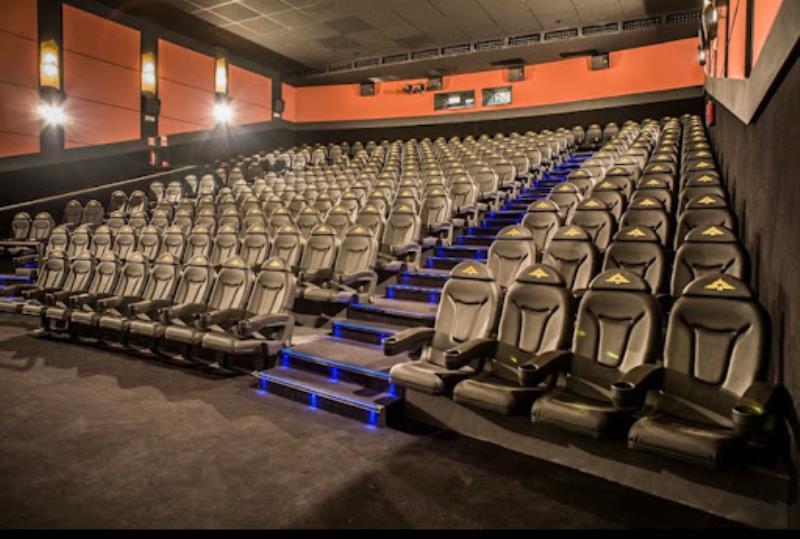 Cines Axion Plaza Mayo