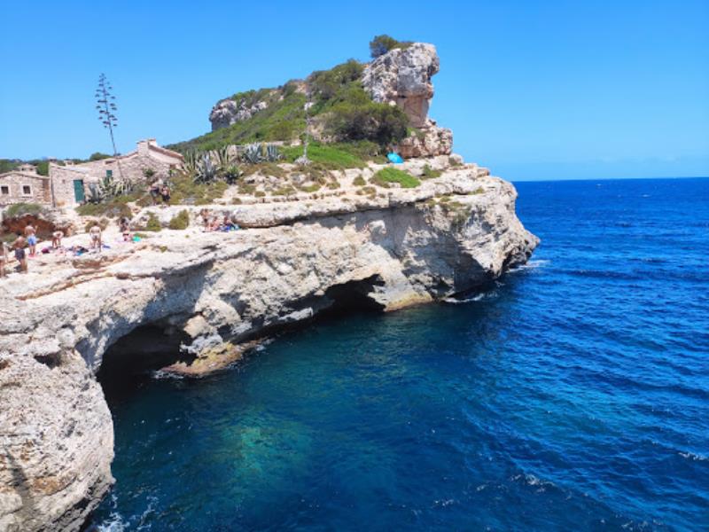 Caló des Moro