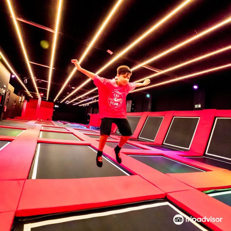The Indoor Jumping Club