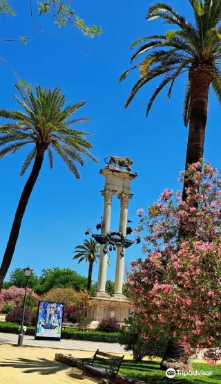 Christopher Columbus Monument