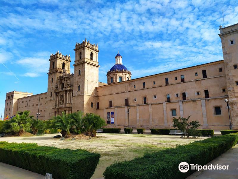 Antiguo Monasterio De San Miguel De Los Reyes