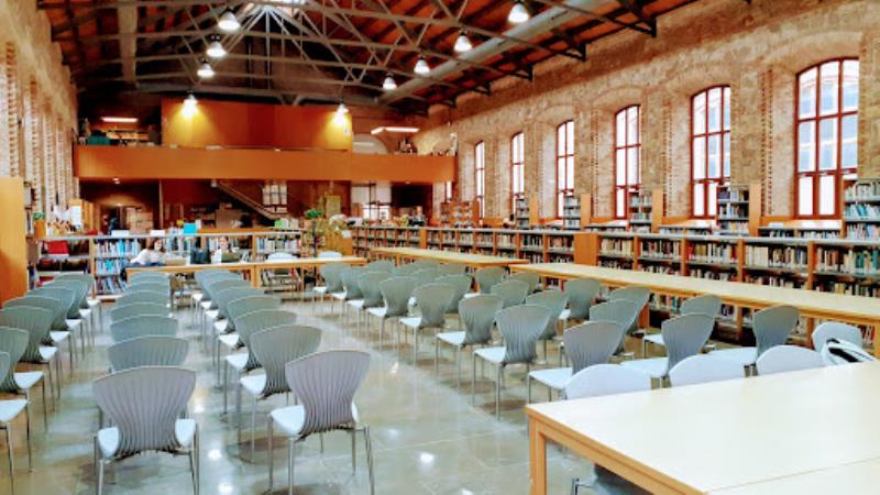 Complex Esportiu-Cultural Petxina