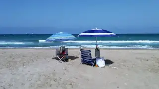 Platja de València (Clothed and Nudist)