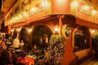 Pub Charles