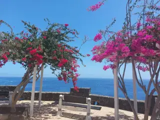 Walk from Puerto del Carmen to Puerto Calero