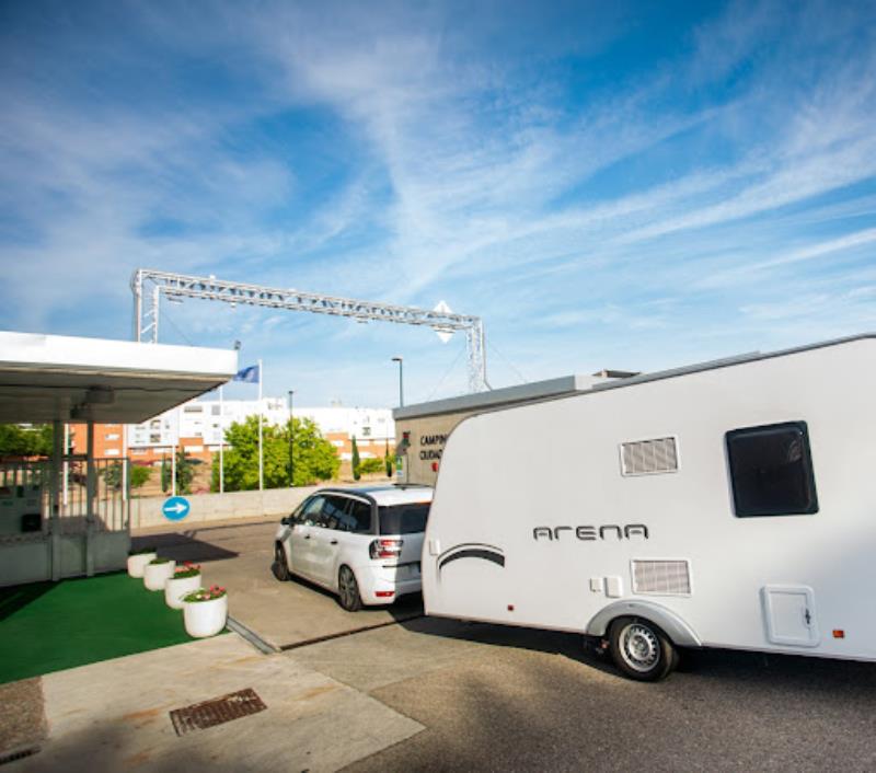 Camping Ciudad De Zaragoza