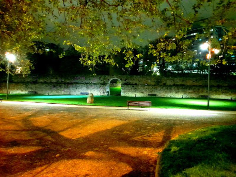 Paseo das Pontes