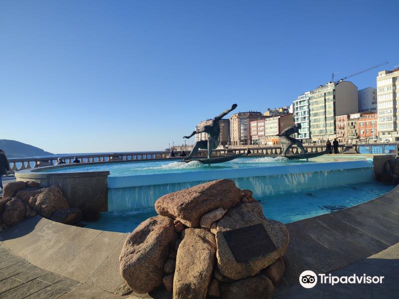 Fuente de Los Surfistas