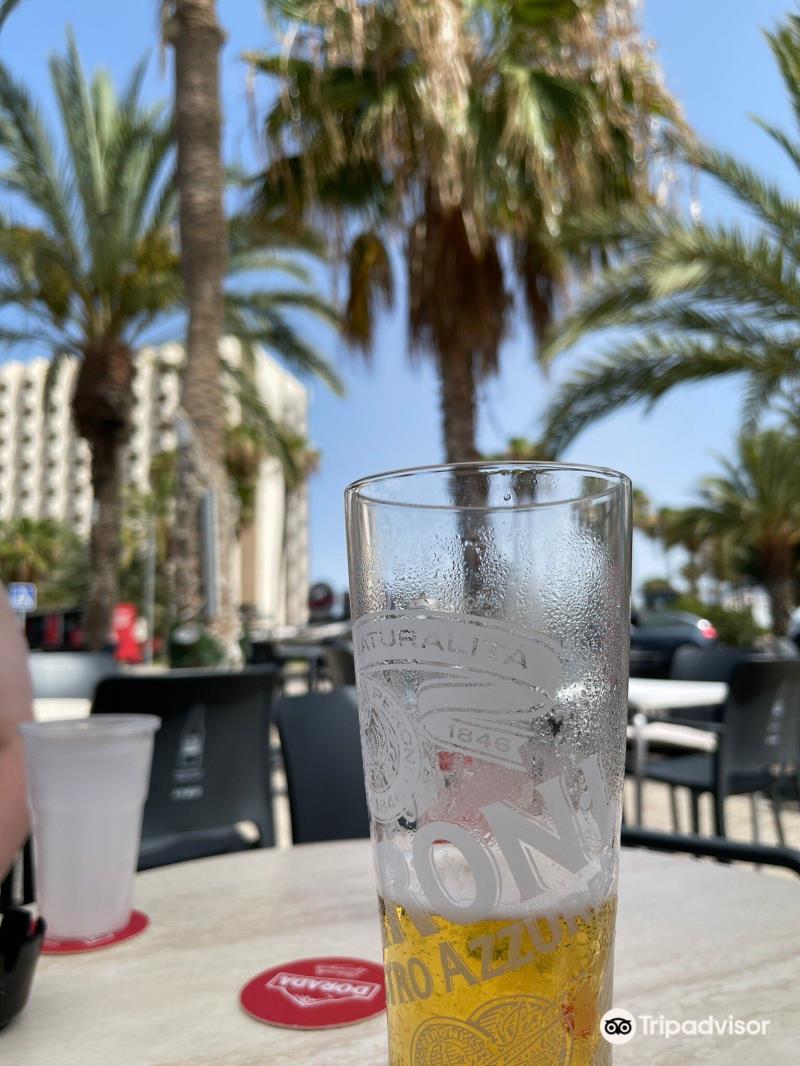 Leonardos Bar