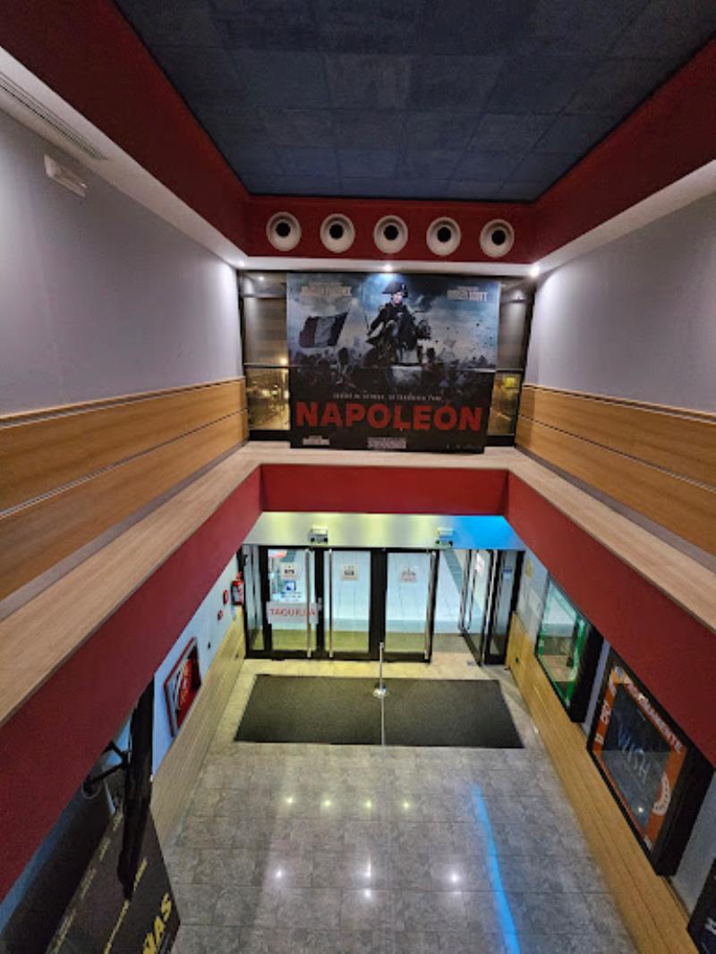 Cines Zentral Center
