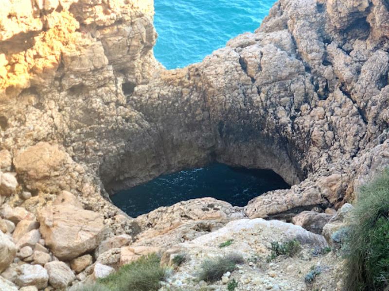 Cueva de los Arcos