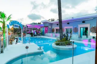 Malibu Pool Bar