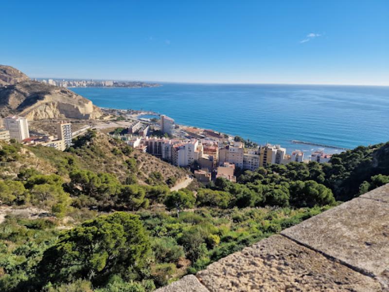 Ascensor del Castell de Santa Bàrbara