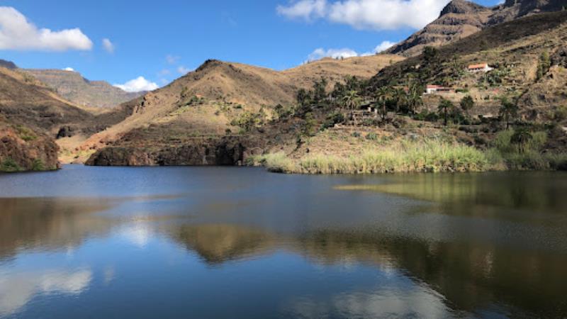 Presa de Ayagaures