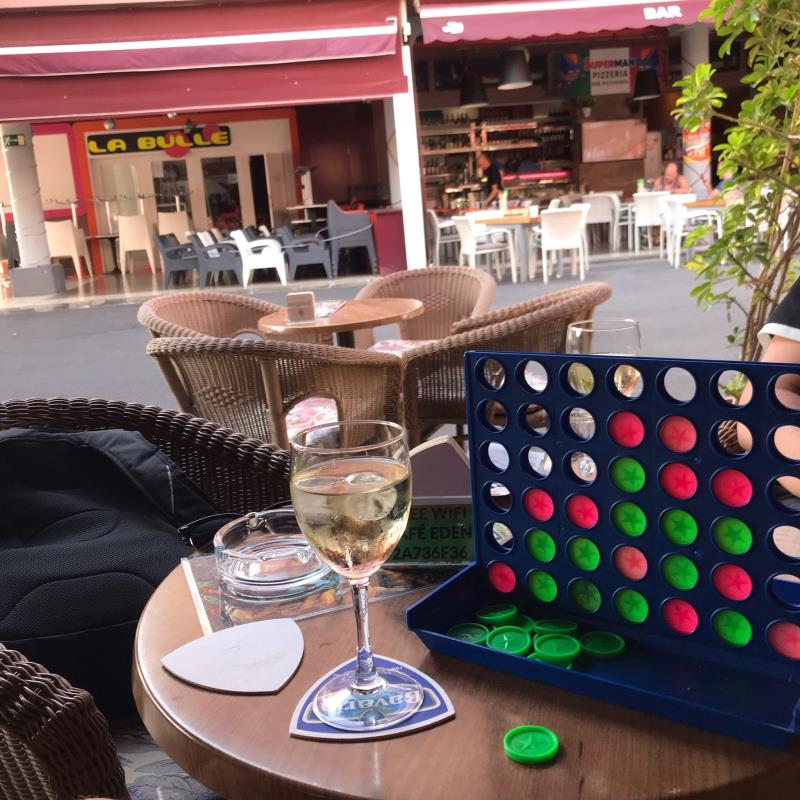 Cafe Eden Bar