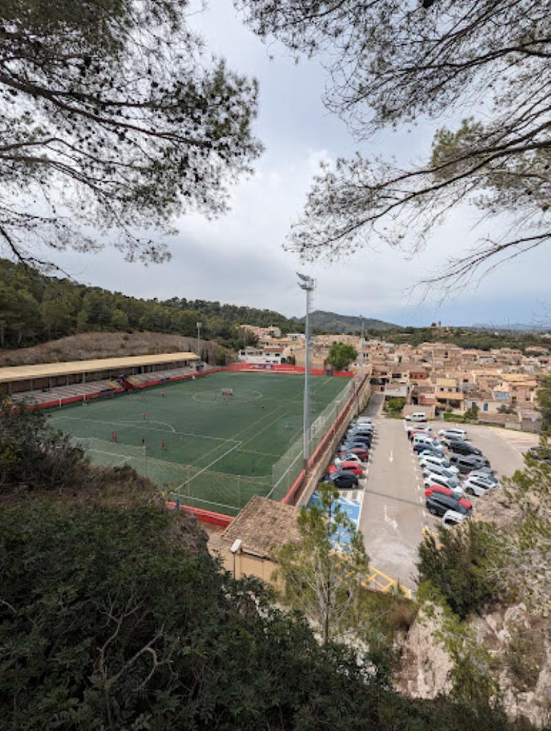 Camp de futbol Ses Eres