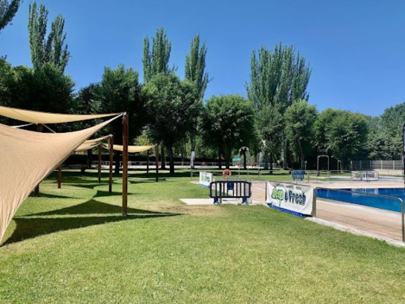 Piscina Municipal de Moraleja de Enmedio