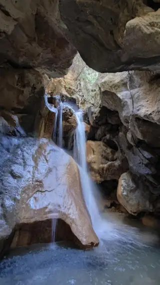 Gruta Río Cuadros