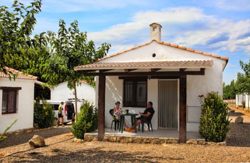 Camping Lake Caspe