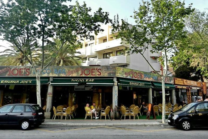 Banana Joe's