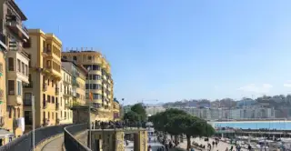 Mirador De La Entrada De La Calle Puerto