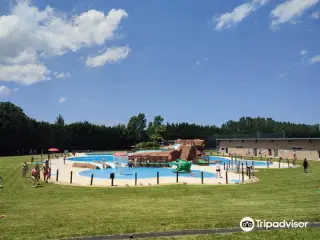 Piscina Municipal Carracedelo