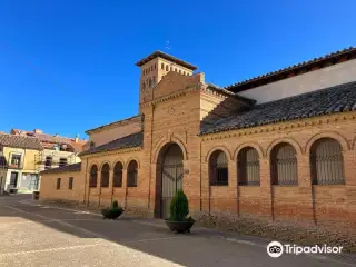 Iglesia de San Tirso
