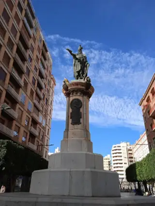 MENADOR espai cultural