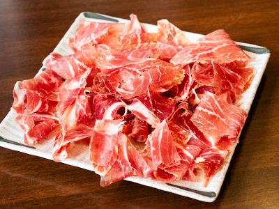 La Taberna Tapas Canas y Vinos