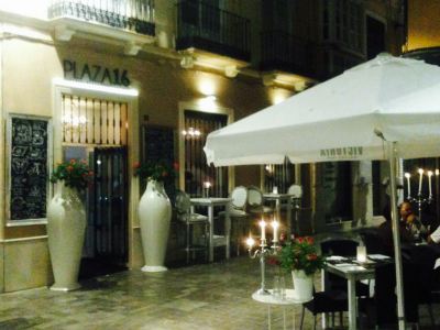 Plaza 16