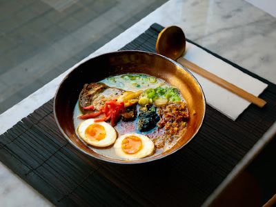 Tonkotsu Ramen & asían street food