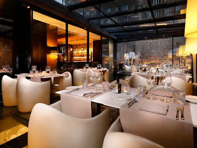 Restaurante Nineteen