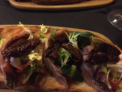 El Com Food & Wine Bar