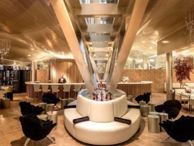 Hall0 Cocktail Bar