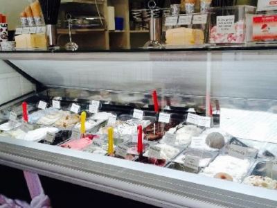 Pastisseria Gelateria Artesana La Provençana