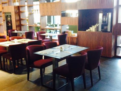 Punt i Coma Restaurant