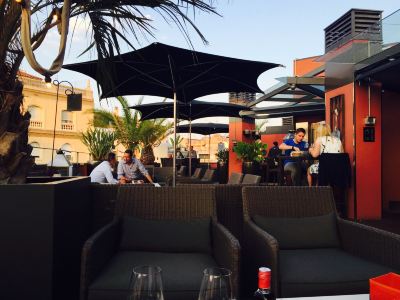 Villa Emilia Zinc Bar